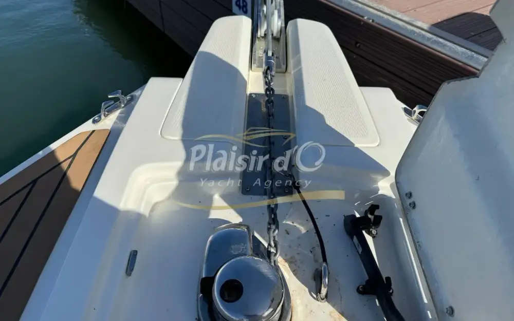 slider 5 Capelli Tempest 775 Open