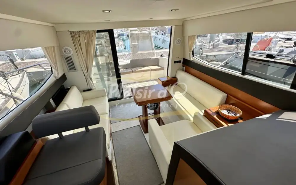 slider 35 Jeanneau Prestige 350 Fly