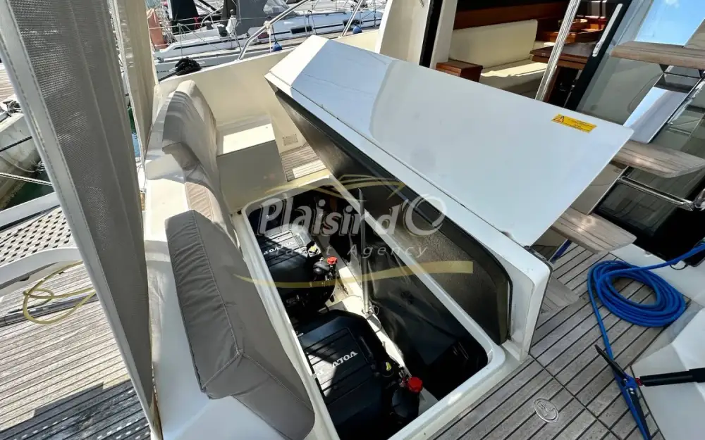 slider 62 Jeanneau Prestige 350 Fly
