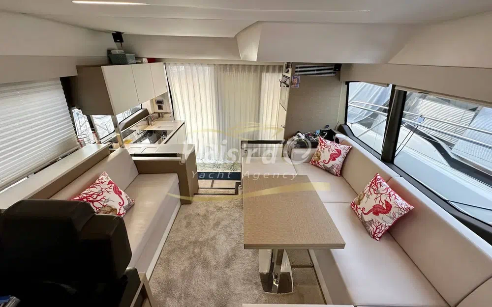 slider 9 Prestige Yachts 460 Fly