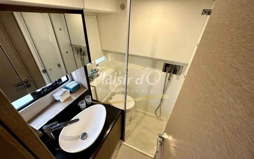 slider 27 Prestige Yachts 460 Fly