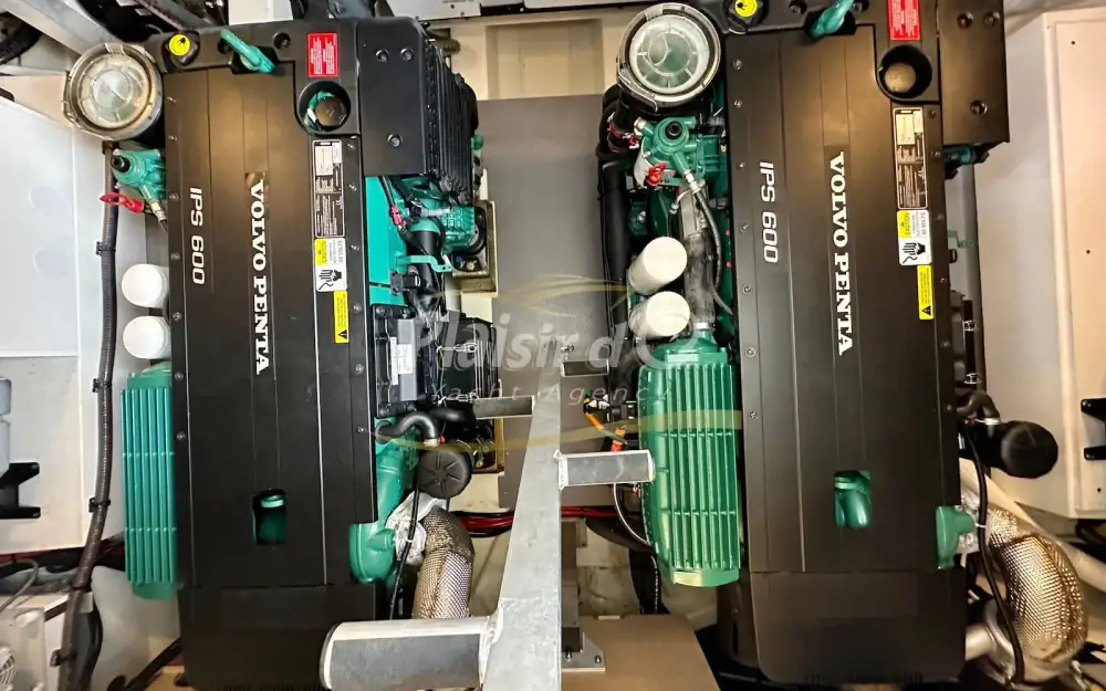 slider 43 Jeanneau Prestige 460 Fly