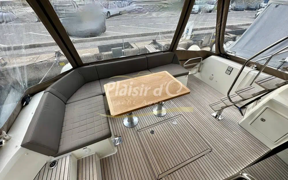 slider 11 Prestige Yachts 460 Fly