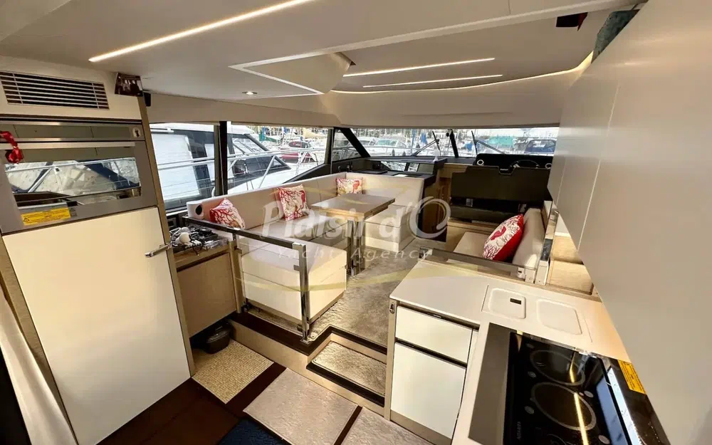 slider 15 Prestige Yachts 460 Fly