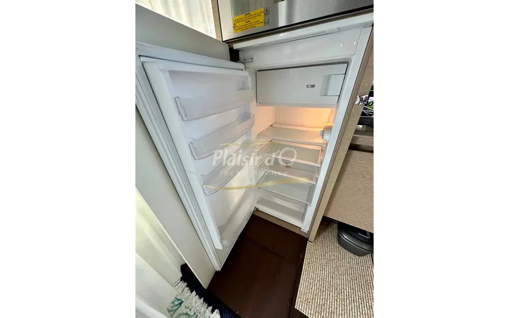 slider 21 Prestige Yachts 460 Fly