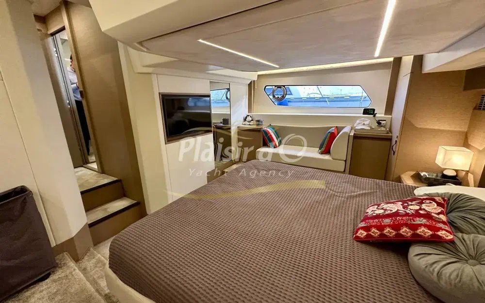 slider 32 Prestige Yachts 460 Fly