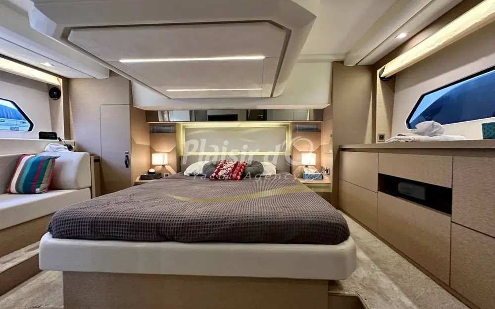 slider 33 Prestige Yachts 460 Fly