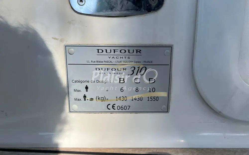 slider 16 Dufour 310