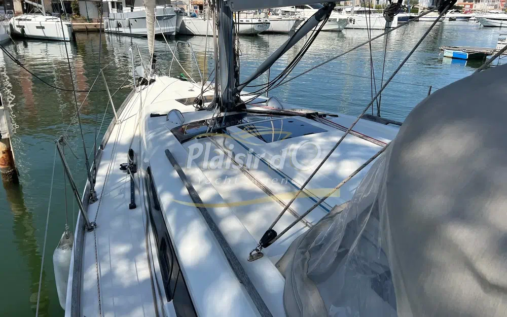 slider 28 Dufour 310