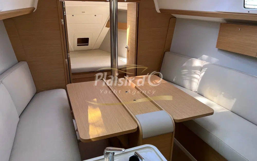 slider 45 Dufour 310