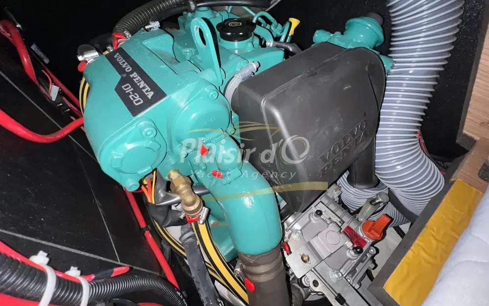 slider 57 Dufour 310