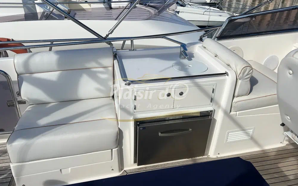 slider 22 Grand Banks 47 Europa