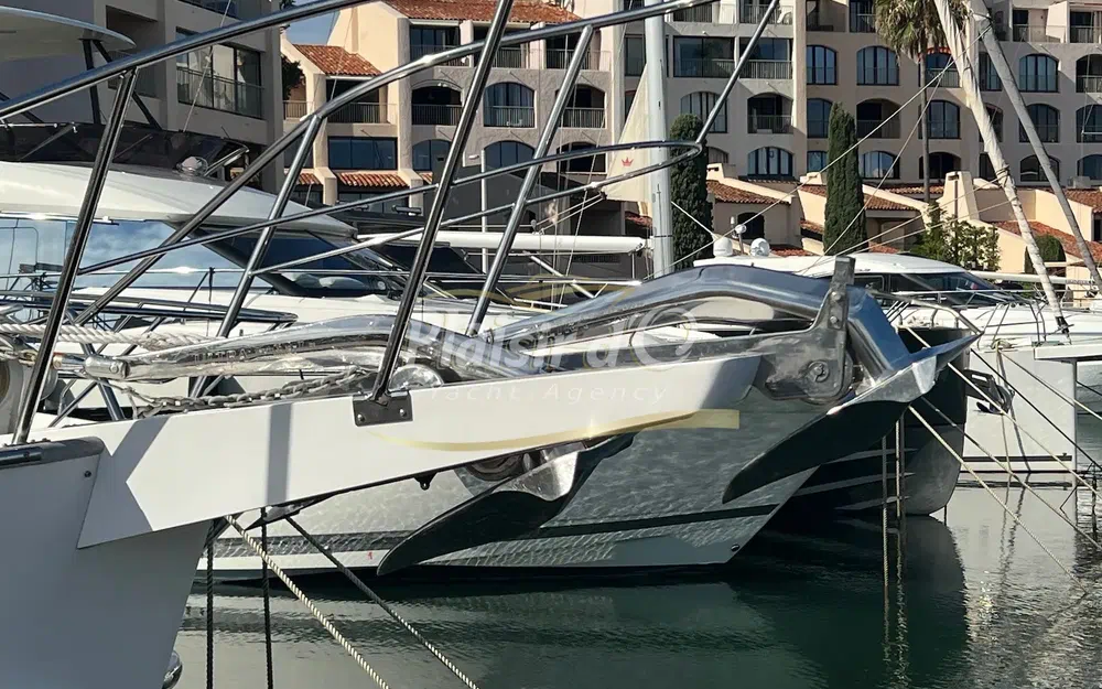 slider 2 Grand Banks 47 Europa