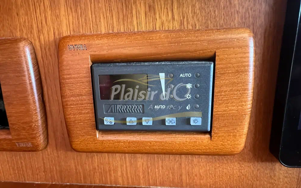 slider 50 Grand Banks 47 Europa