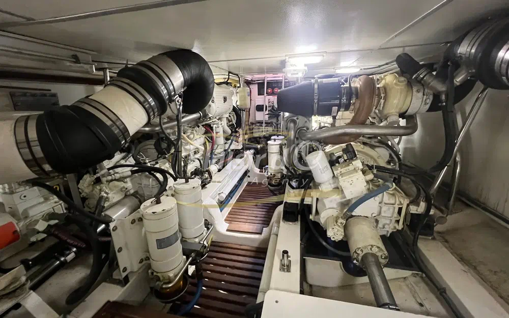 slider 63 Grand Banks 47 Europa