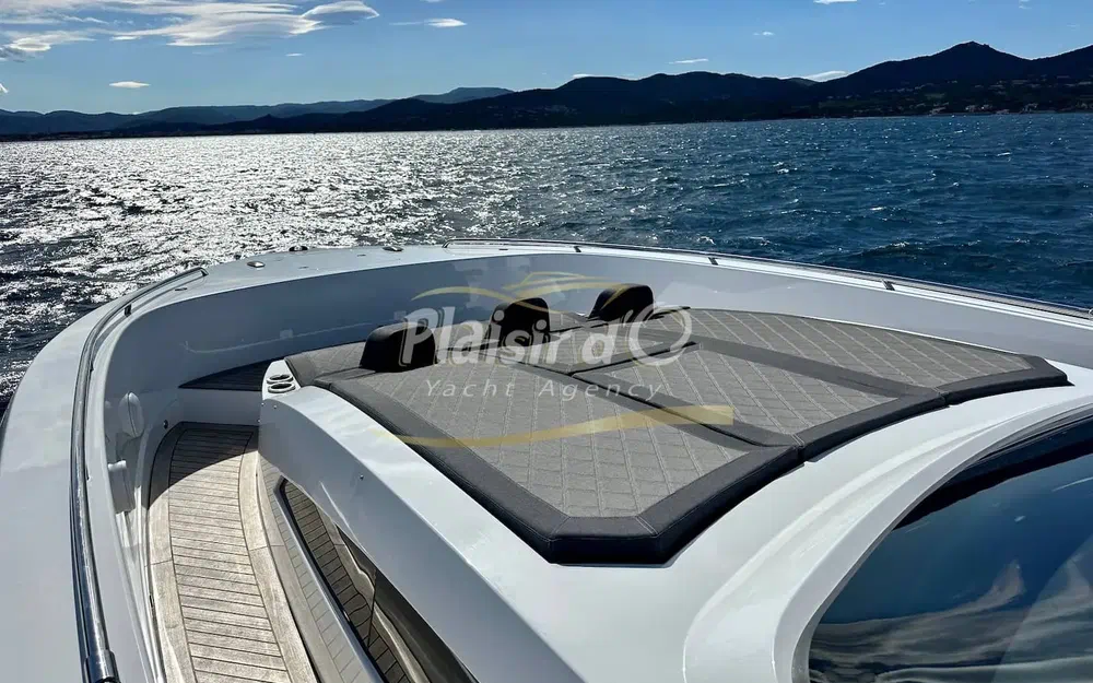 slider 17 Canados Gladiator 493 Grand