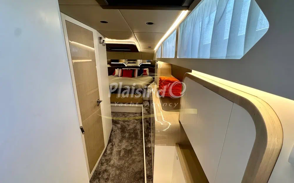 slider 19 Canados Gladiator 493 Grand
