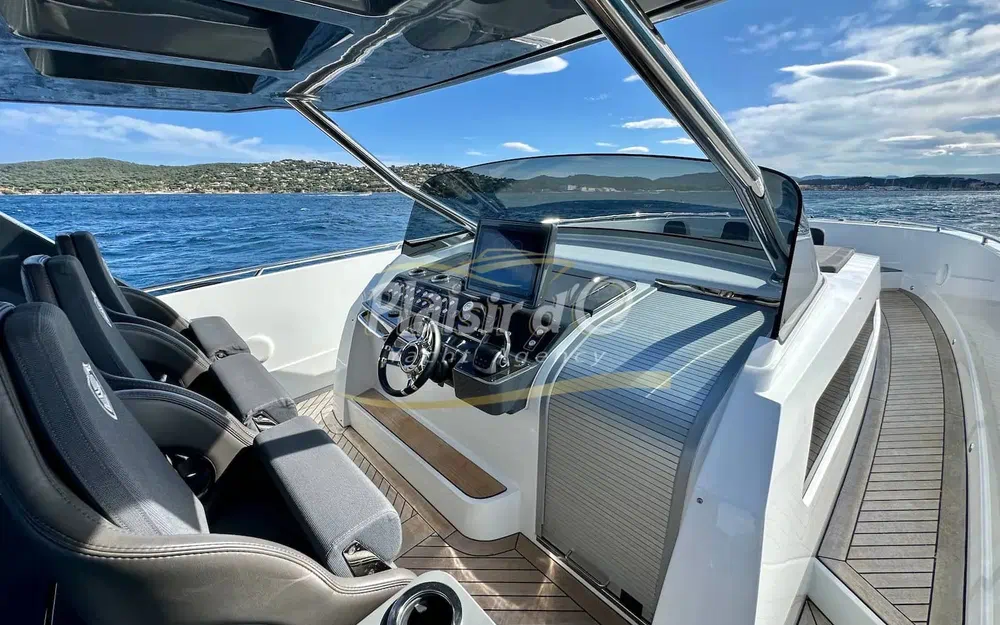 slider 3 Canados Gladiator 493 Grand