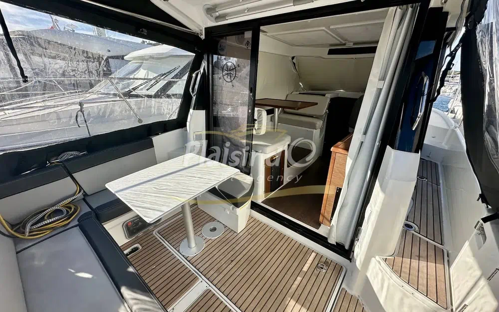 slider 15 Jeanneau Merry Fisher 895