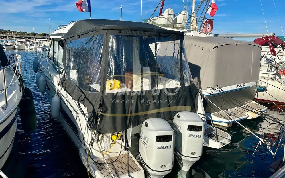 slider 1 Jeanneau Merry Fisher 895