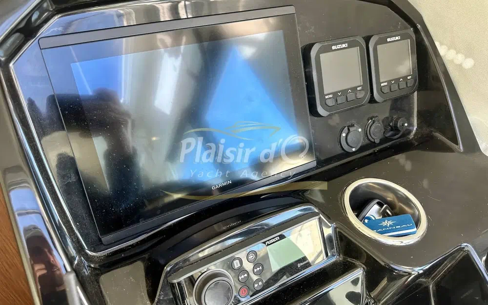 slider 22 Jeanneau Merry Fisher 895