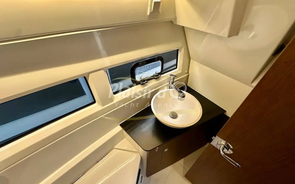 slider 33 Jeanneau Merry Fisher 895