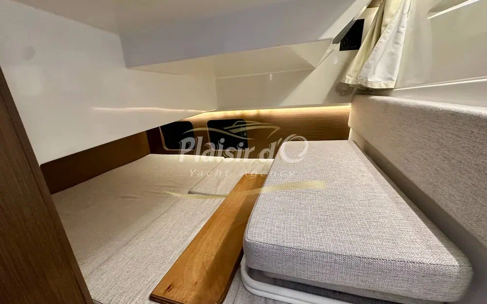 slider 35 Jeanneau Merry Fisher 895