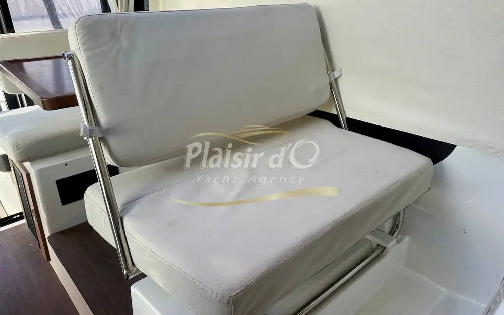 slider 39 Jeanneau Merry Fisher 895