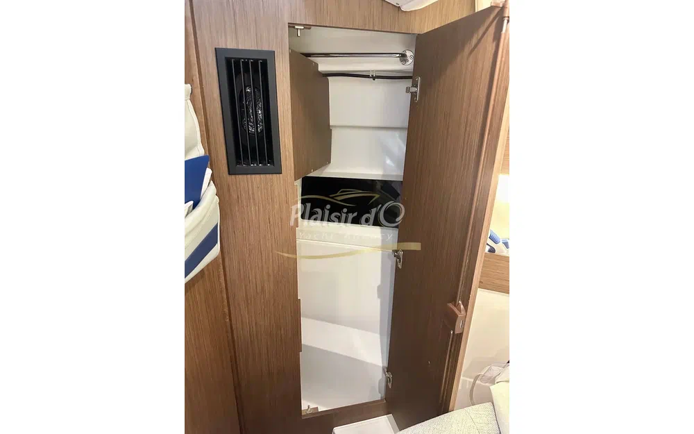 slider 43 Jeanneau Merry Fisher 895