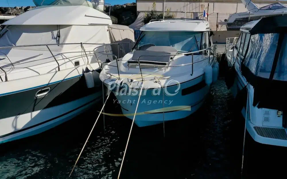 slider 6 Jeanneau Merry Fisher 895