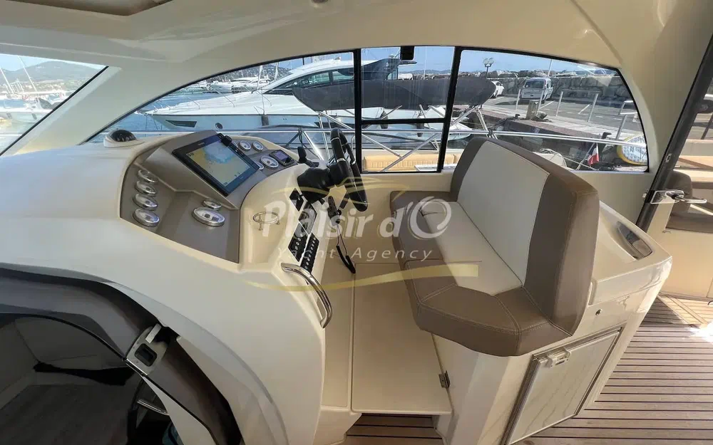 slider 16 Jeanneau Prestige 440