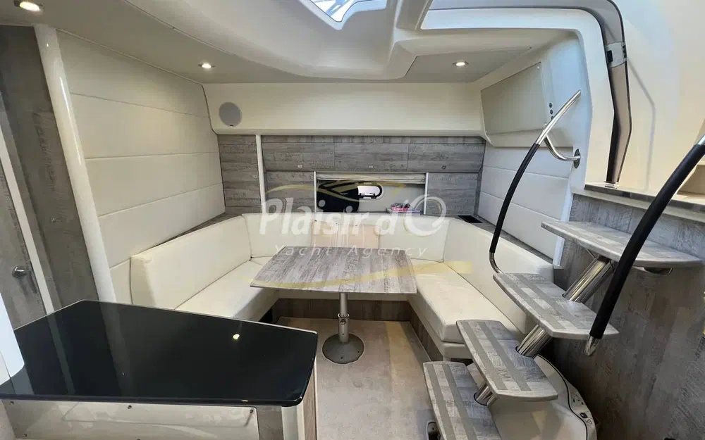slider 23 Jeanneau Prestige 440