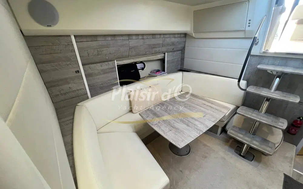 slider 25 Jeanneau Prestige 440