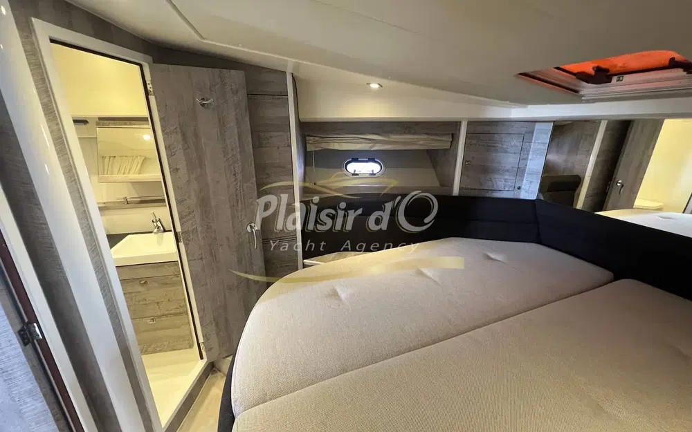 slider 33 Jeanneau Prestige 440