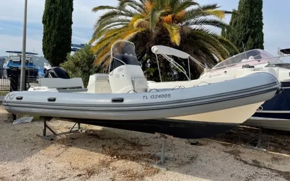 Nuova JollyNJ 650