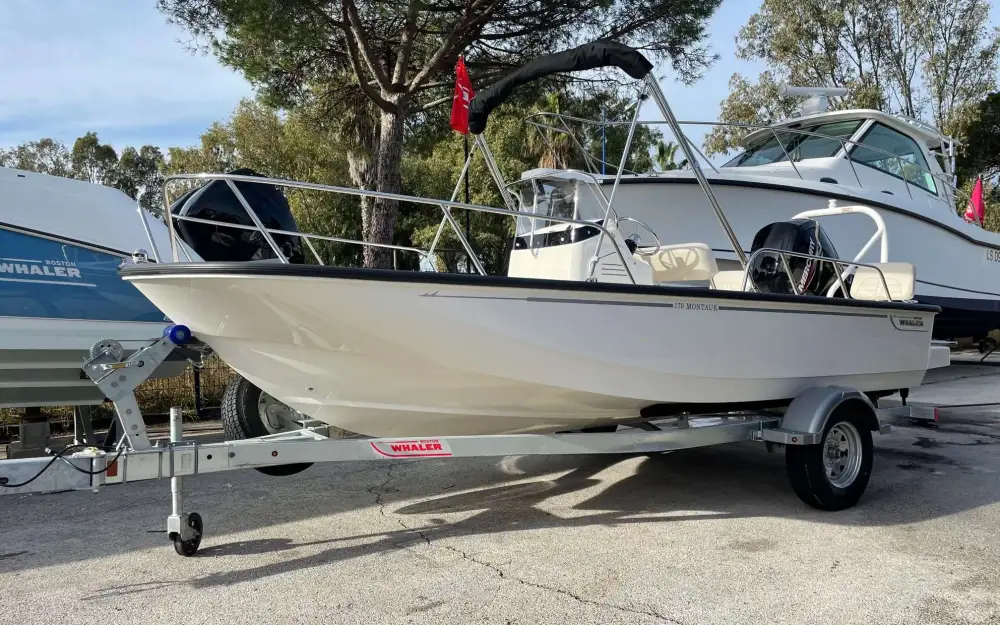 Boston WhalerBoston Whaler 170 Montauk