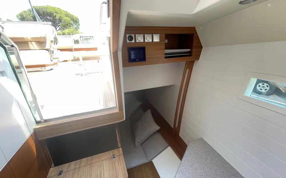 slider 24 Delta Powerboats  33 Open