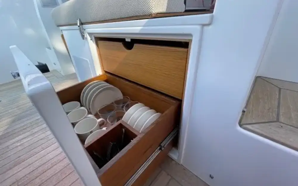 slider 6 Delta Powerboats  26 Open