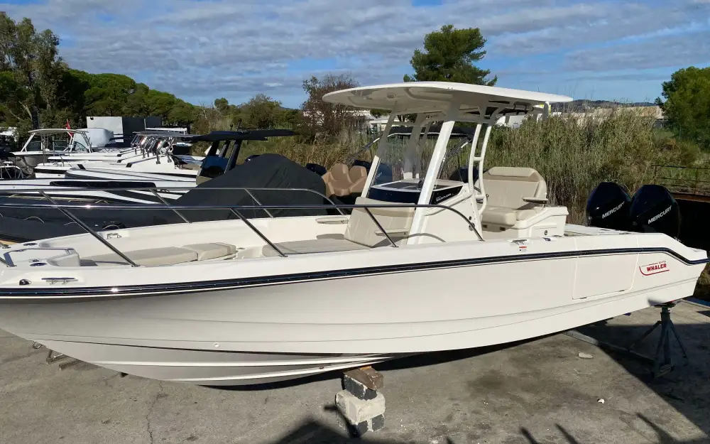 Boston WhalerBoston Whaler 280 Outrage