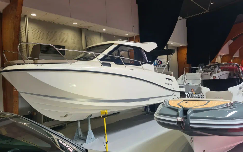 slider 1 Quicksilver 675