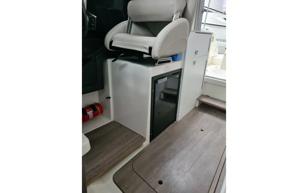 slider 8 Quicksilver 675