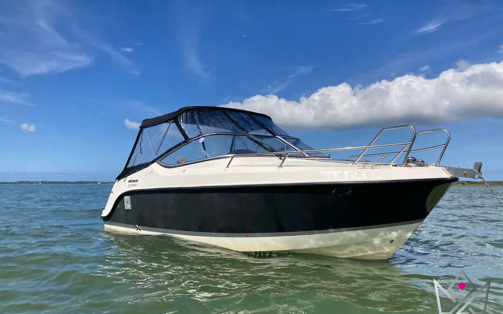 QuicksilverActiv 595 Cruiser