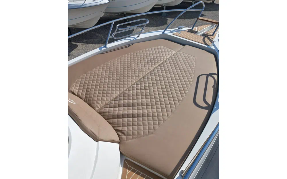 slider 5 Capelli Tempest 900