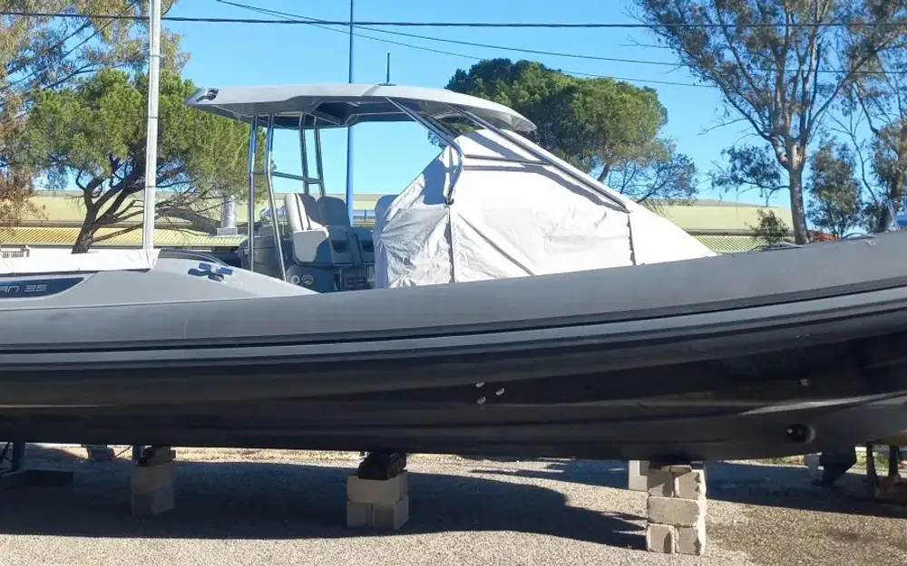 Joker BoatClubman 35