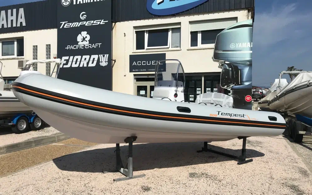 slider 1 Capelli Tempest 505