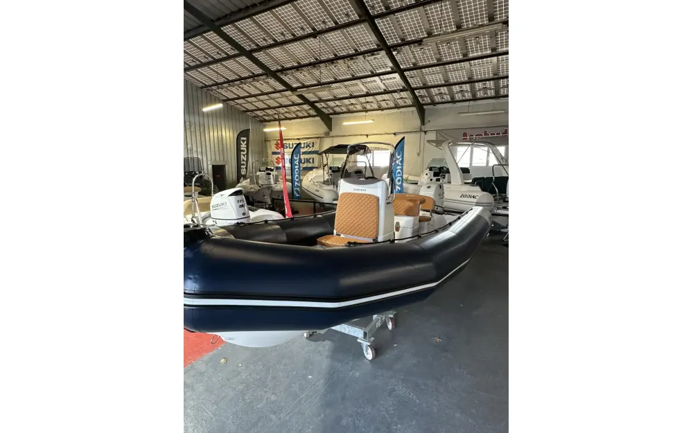BombardSunrider 650 Blue Story