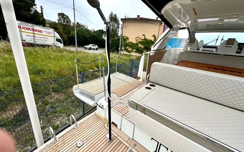 slider 22 Jeanneau DB 43 - null