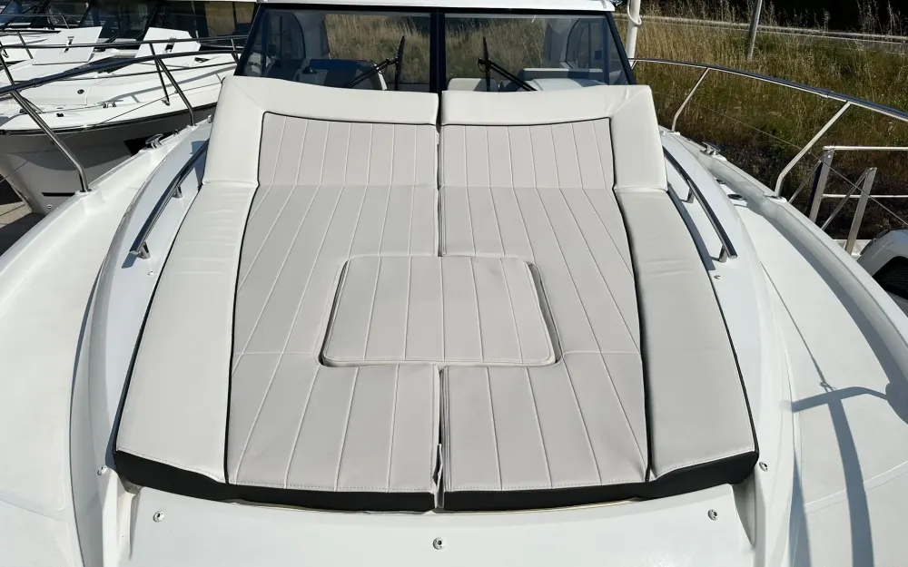 slider 12 Jeanneau Leader 36 - null