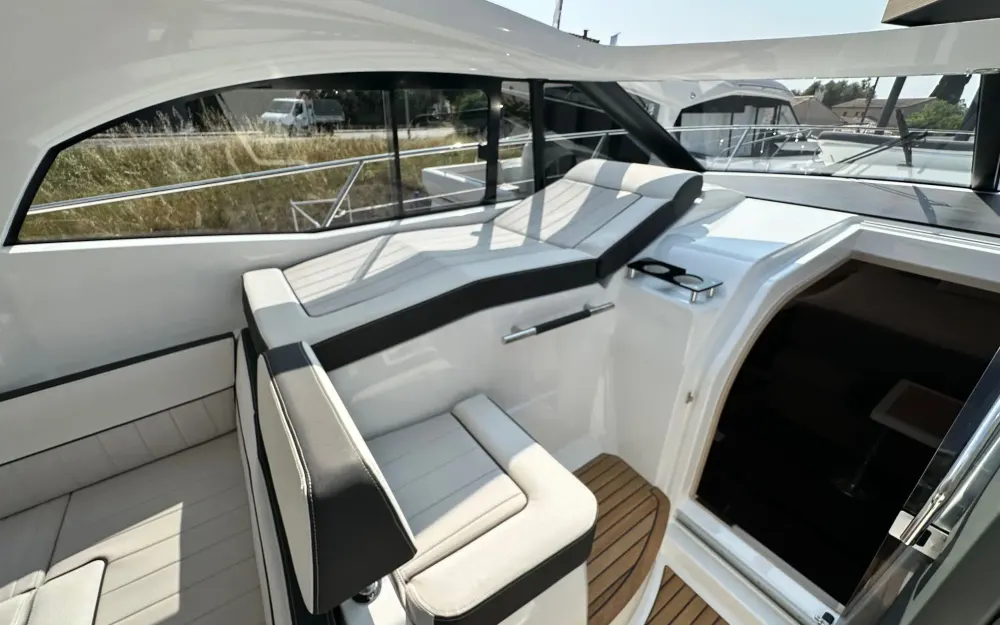 slider 7 Jeanneau Leader 36 - null