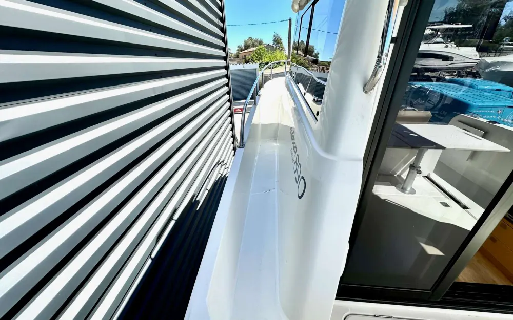 slider 27 Rodman  890 Ventura - null